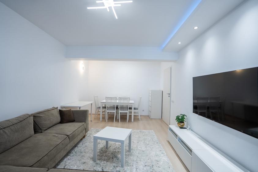 Apartament cu 2 camere decomandat în Titan