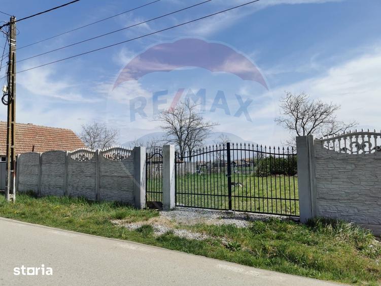Teren de 3775 mp, în Cefa