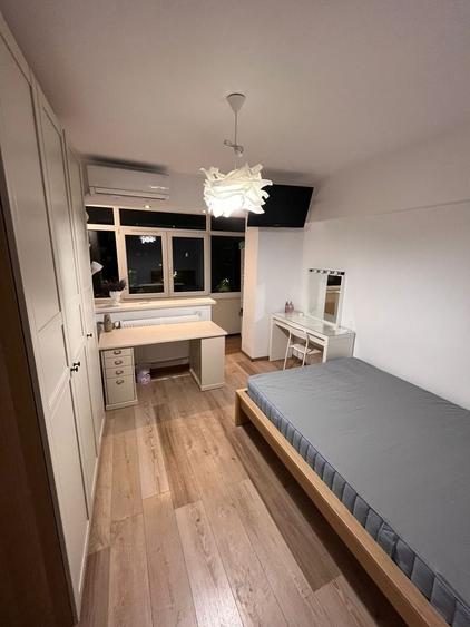 Apartament cu 3 camere decomandat în Giurgiului
