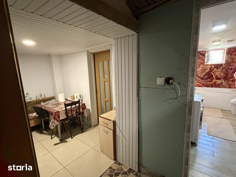Casă cu 2 camere cu Teren 1000 Mp în Bucșani