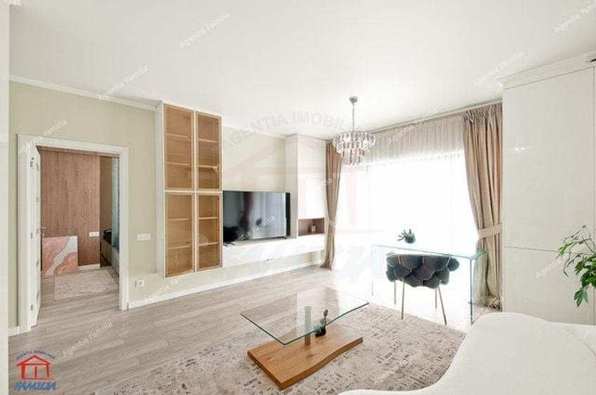 Apartament cu 2 camere decomandat, mobilat în Faleză