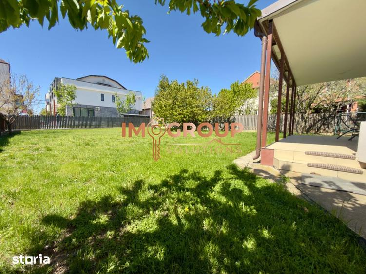 Casă cu 6 camere cu Teren 800 Mp în Valea Lupului