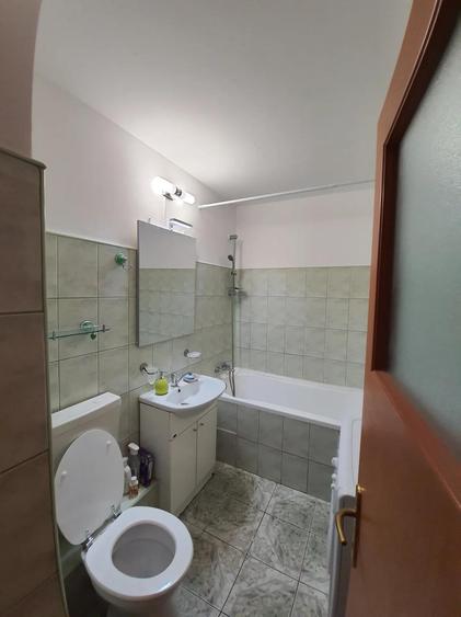 Apartament cu 2 camere decomandat în Lujerului