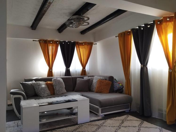 Casă cu 4 camere în Răgman
