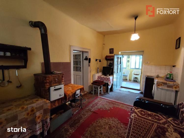 Casă cu 3 camere cu Teren 574 Mp în Est