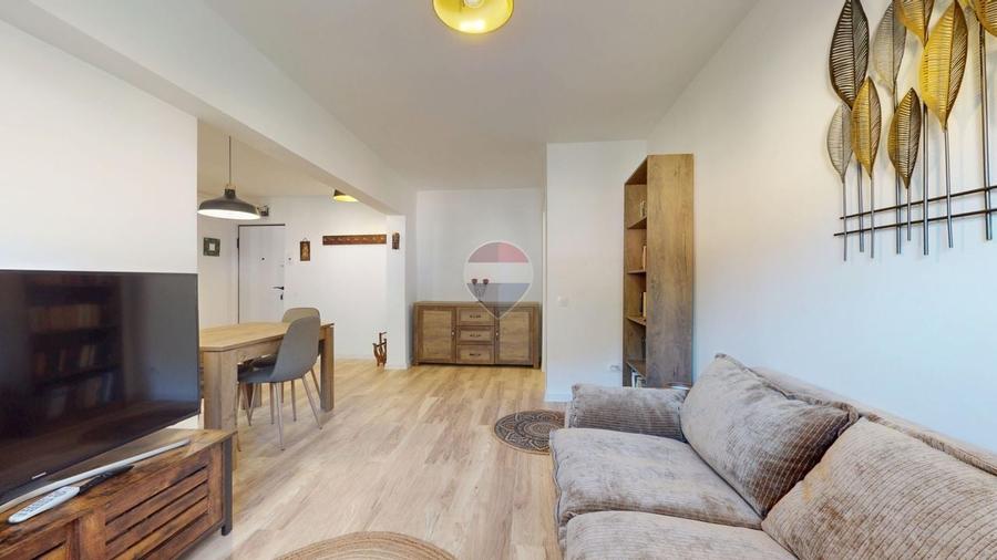 Apartament cu 3 camere decomandat, mobilat în Răcădău