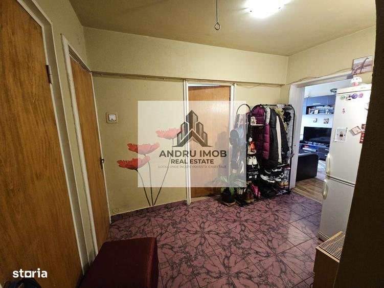 Apartament cu 3 camere semidecomandat în Dristor