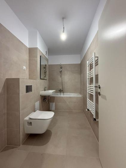 Apartament cu 1 camere decomandat în Tractorul — fotografia 1
