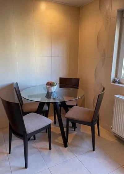 Apartament cu 3 camere decomandat în Doamna Ghica