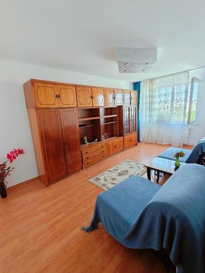 3 camere cu centrala si parcare Aparatorii Patriei - 1