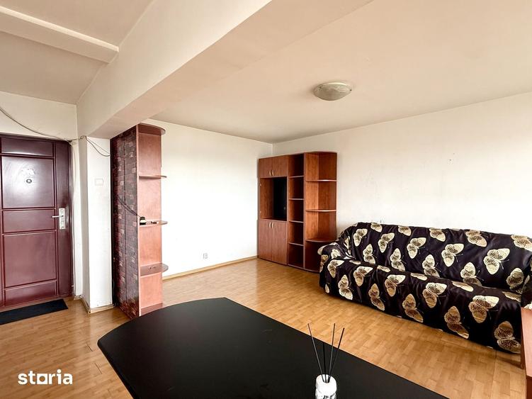 Apartament cu 3 camere decomandat în Gara de Nord