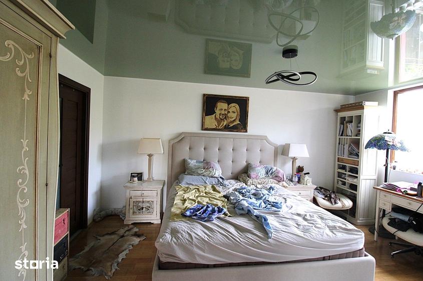 Casă cu 5 camere cu Teren 1003 Mp în Central