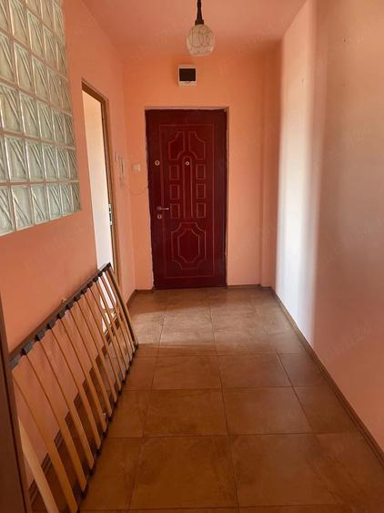 Apartament cu 2 camere decomandat în Exterior Vest