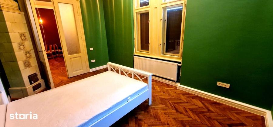 Apartament cu 4 camere în Ultracentral