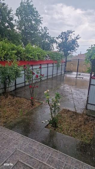 Apartament cu 2 camere în Brăești