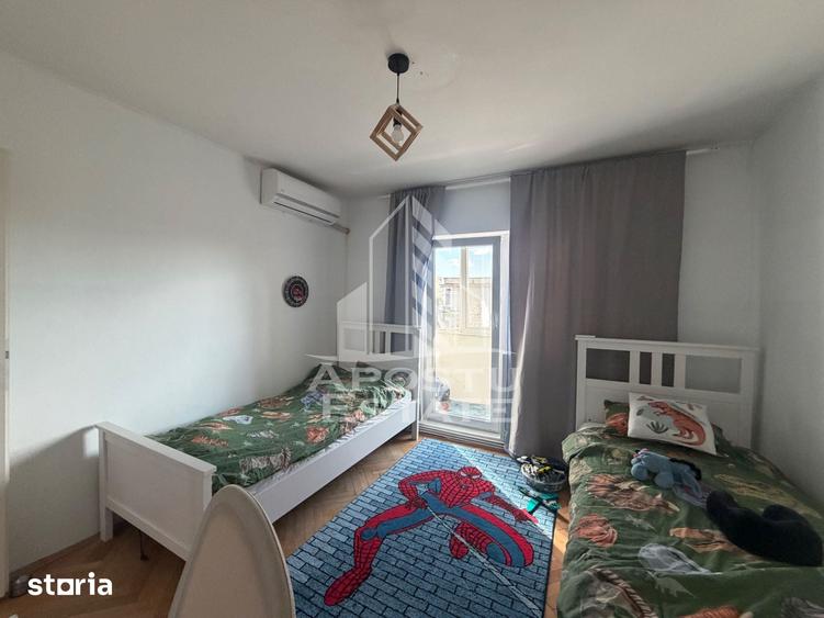 Apartament cu 2 camere decomandat în Bucovina