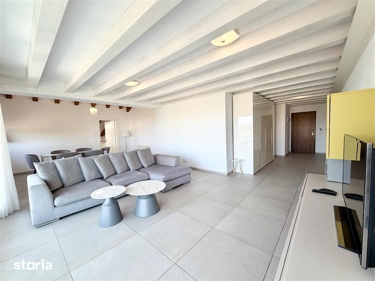 Apartament cu 3 camere decomandat în Calea Dumbrăvii