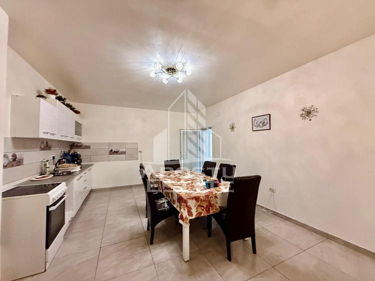 Apartament cu 2 camere semidecomandat în Lunei