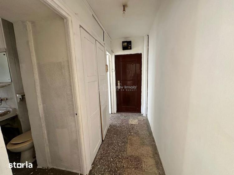 Apartament cu 2 camere semidecomandat în Central