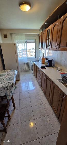 Apartament cu 2 camere decomandat în Olimpia-Stadion
