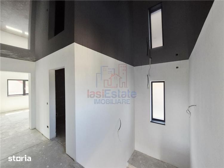 Casă cu 4 camere cu Teren 400 Mp în Tomești