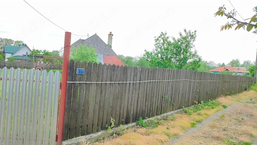 Casă cu Teren 1589 Mp în Căciulești