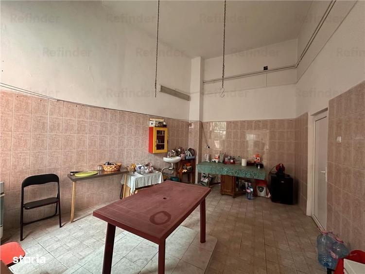 Casă cu Teren 629 Mp în Tineretului