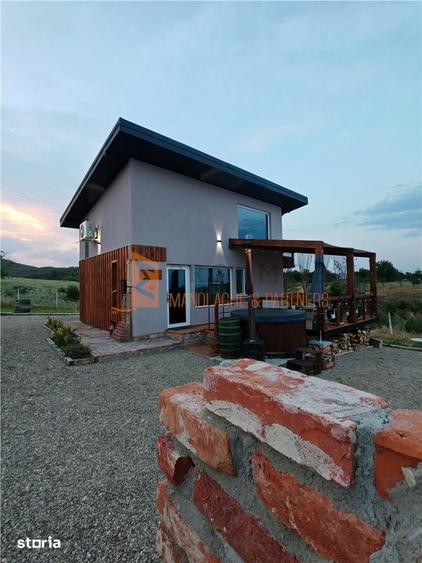 Casă cu 2 camere cu Teren 1700 Mp în Vernești