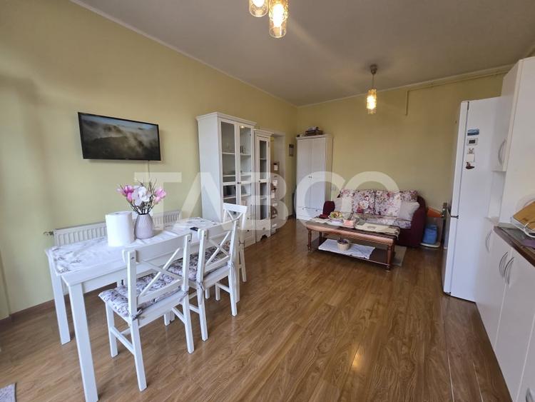 Apartament cu 2 camere decomandat, mobilat în Turnișor