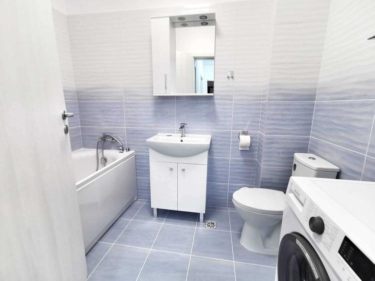Apartament cu 2 camere decomandat în Metalurgiei