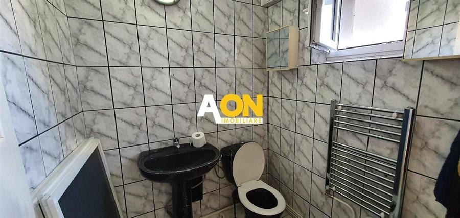Apartament cu 4 camere decomandat, mobilat în Cetate