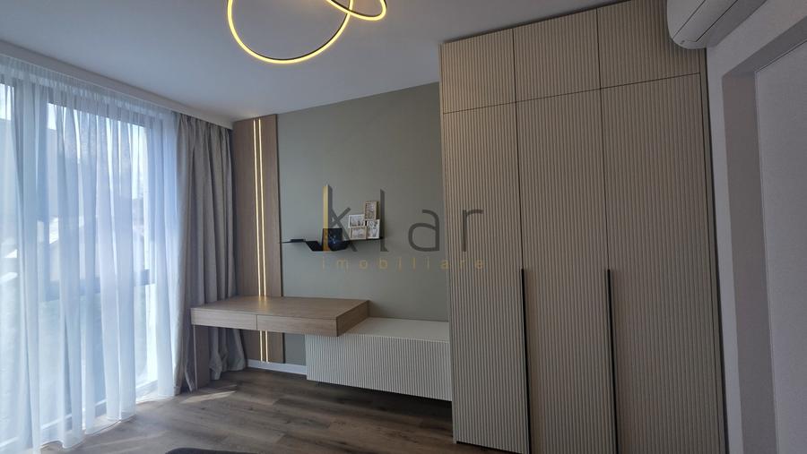 Apartament cu 3 camere semidecomandat, mobilat în Calea Turzii