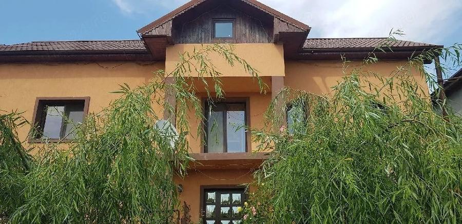 Casă cu 5 camere cu Teren 500 Mp în Pantelimon
