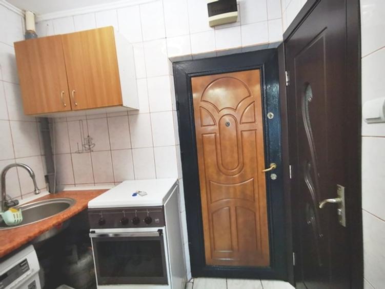 Garsonieră decomandată în Lujerului