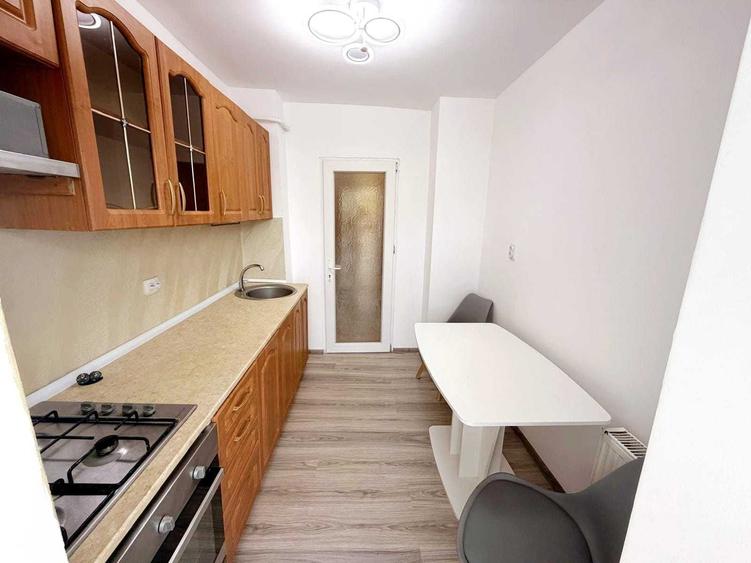 Apartament cu 2 camere decomandat în Siderurgiștilor