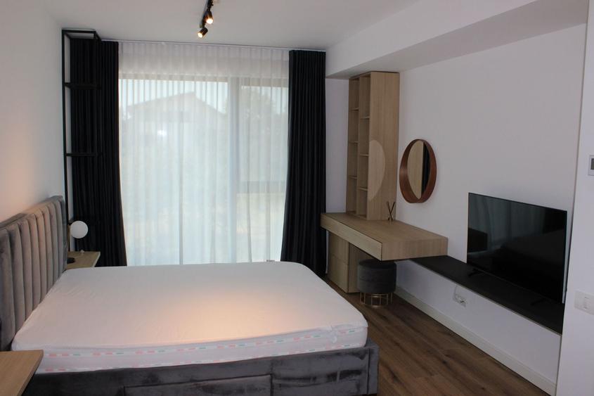 Apartament cu 4 camere semidecomandat în Iancu Nicolae