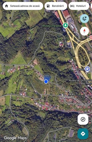 Teren de 1000 mp, în Triaj