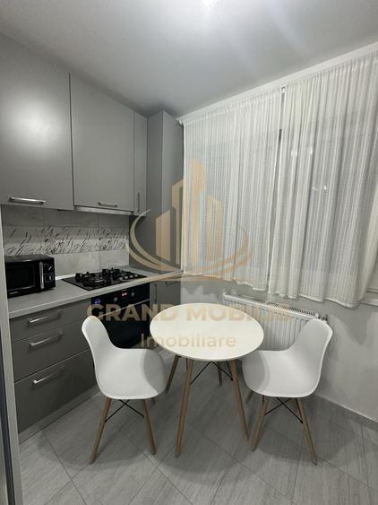 Apartament cu 2 camere decomandat în Metalurgiei
