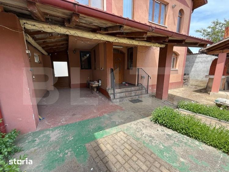 Casă cu 6 camere cu Teren 840 Mp în 1 Mai