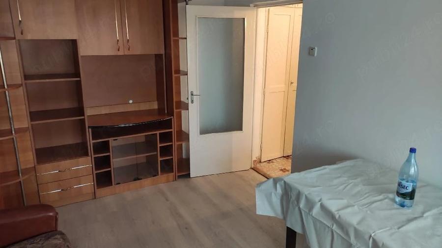Garsonieră decomandată în Progresul