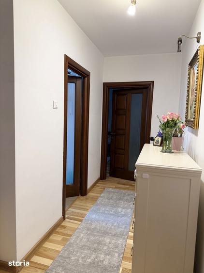 Apartament cu 2 camere decomandat, mobilat în 1 Mai
