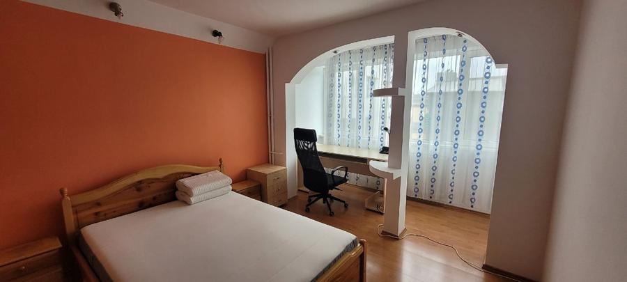 Apartament cu 2 camere semidecomandat, mobilat în Tineretului