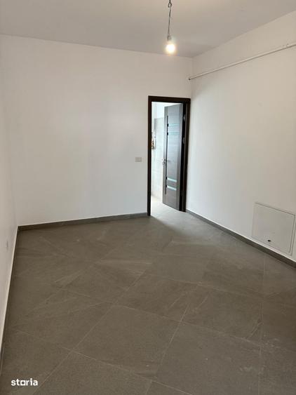 Spațiu comercial, de 50 mp, în Șcheia