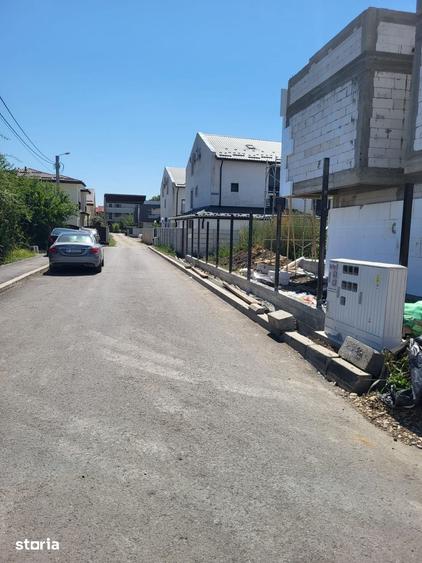 Casă cu 3 camere cu Teren 277 Mp în Odăi
