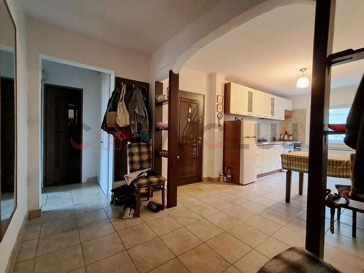 Apartament cu 4 camere decomandat, mobilat în Mănăștur