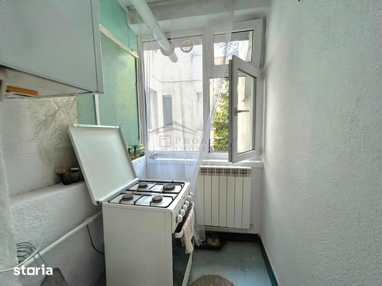 Apartament cu 3 camere decomandat în George Enescu