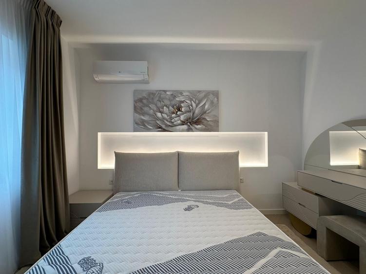 Apartament cu 3 camere decomandat, mobilat în Pipera