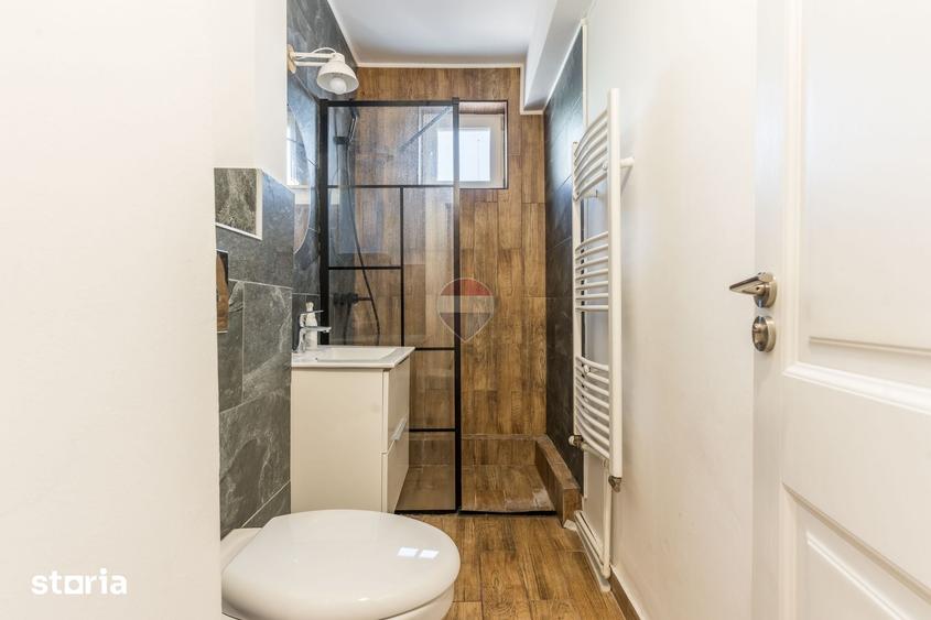 Apartament cu 2 camere decomandat în Piața Unirii