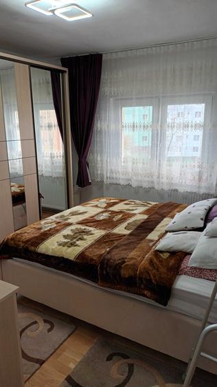 Apartament cu 2 camere decomandat în Micro 1