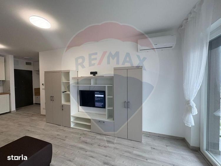 Apartament cu 2 camere, mobilat în Central